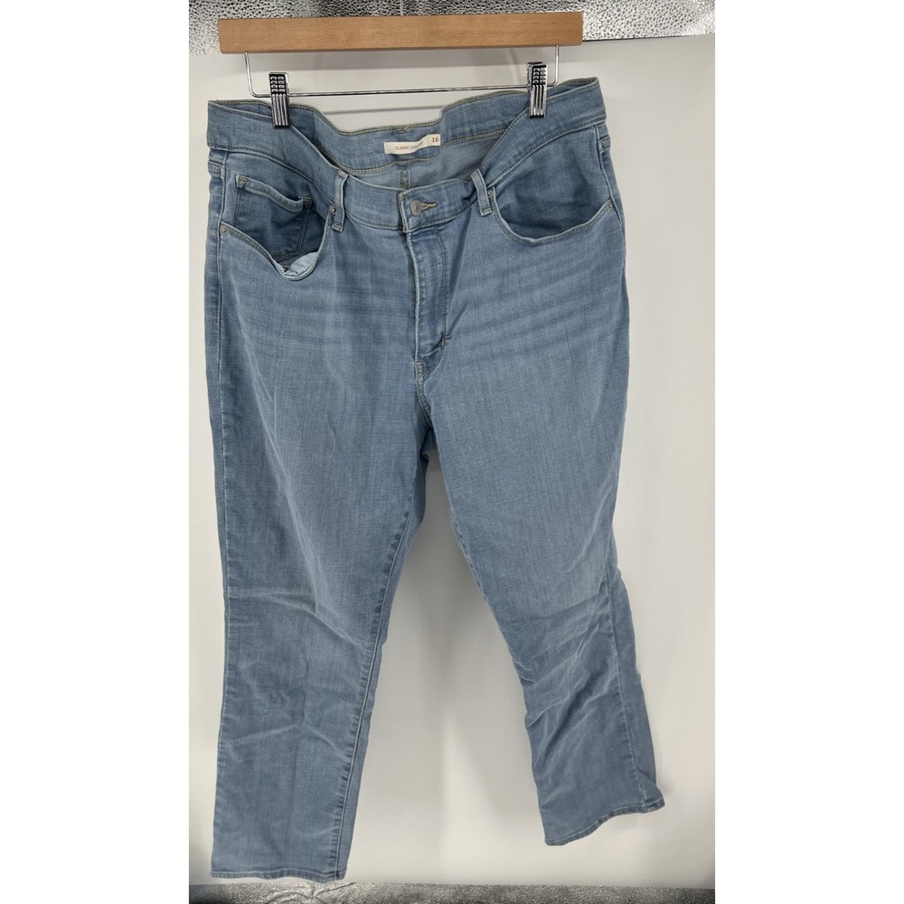 Levi Classic Straight Jeans Size 16 (33x28) Light‎ Wash